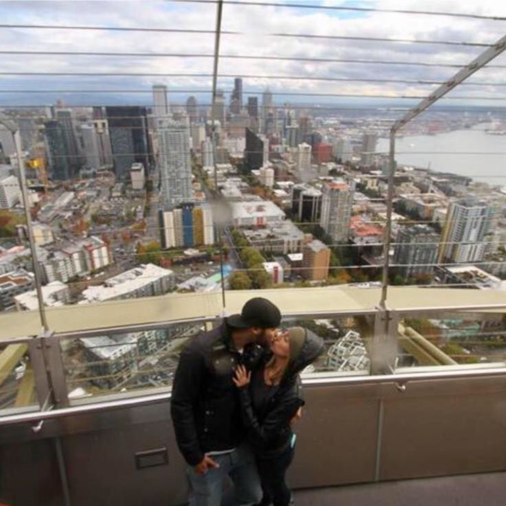 Meet your Posher, Carlin